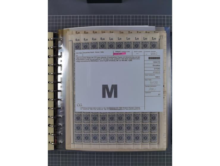 1900/23, reichhaltige und umfangreiche Bogensammlung in 9 Alben, vielfach spezialisiert nach Plattennummern, Farben und Typen