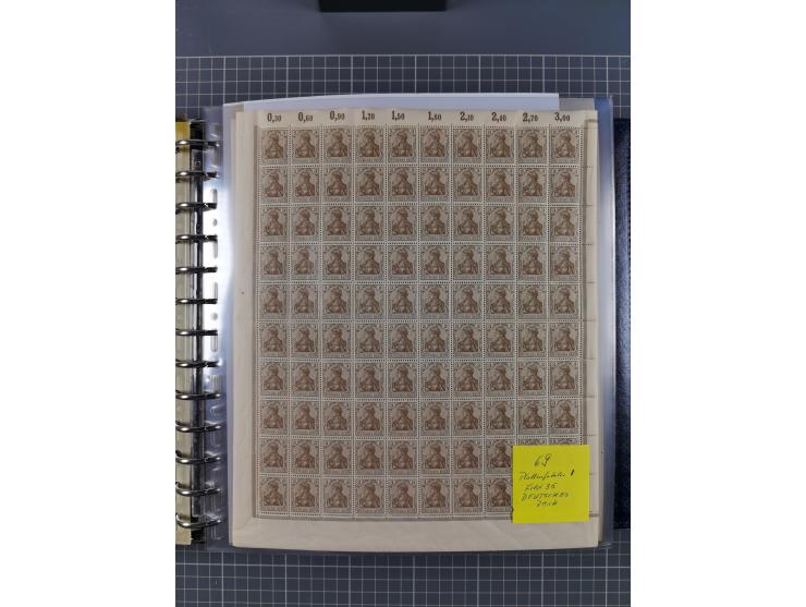 1900/23, reichhaltige und umfangreiche Bogensammlung in 9 Alben, vielfach spezialisiert nach Plattennummern, Farben und Typen