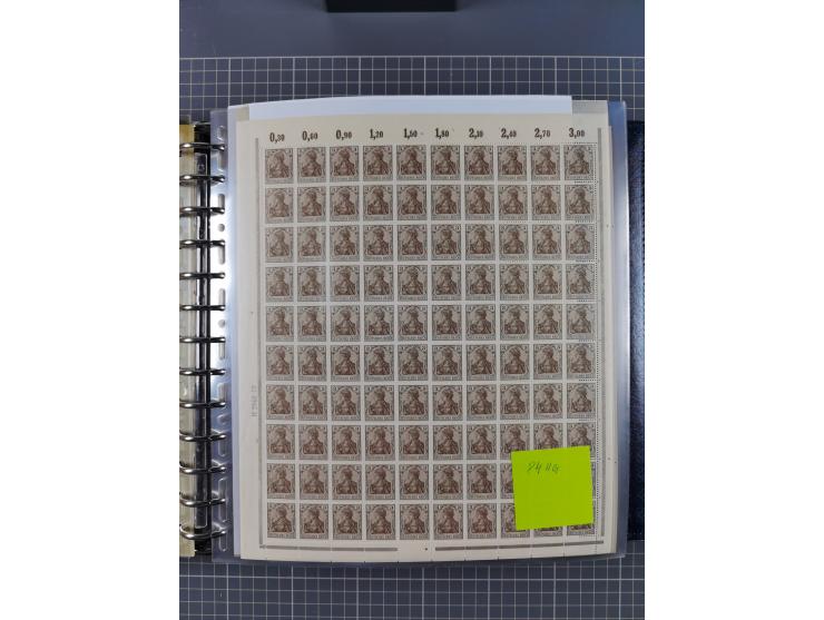 1900/23, reichhaltige und umfangreiche Bogensammlung in 9 Alben, vielfach spezialisiert nach Plattennummern, Farben und Typen