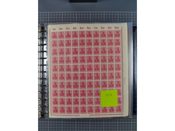 1900/23, reichhaltige und umfangreiche Bogensammlung in 9 Alben, vielfach spezialisiert nach Plattennummern, Farben und Typen