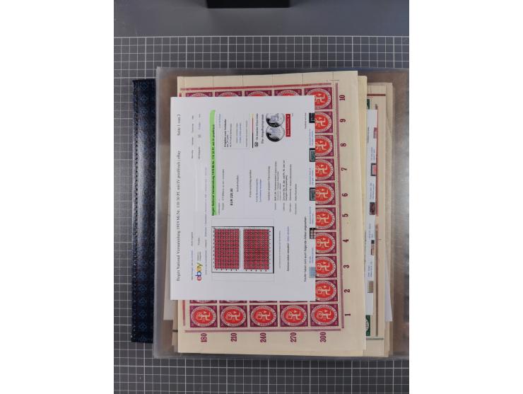 1900/23, reichhaltige und umfangreiche Bogensammlung in 9 Alben, vielfach spezialisiert nach Plattennummern, Farben und Typen