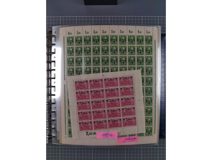 1900/23, reichhaltige und umfangreiche Bogensammlung in 9 Alben, vielfach spezialisiert nach Plattennummern, Farben und Typen