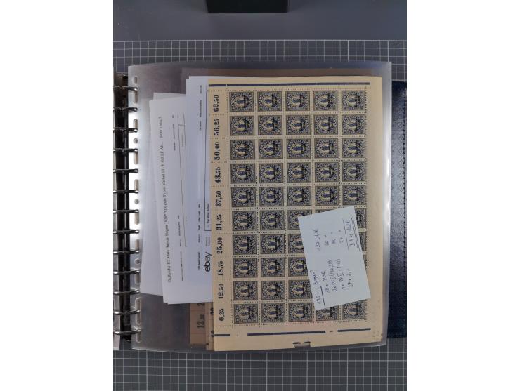 1900/23, reichhaltige und umfangreiche Bogensammlung in 9 Alben, vielfach spezialisiert nach Plattennummern, Farben und Typen