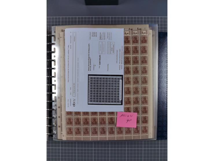 1900/23, reichhaltige und umfangreiche Bogensammlung in 9 Alben, vielfach spezialisiert nach Plattennummern, Farben und Typen