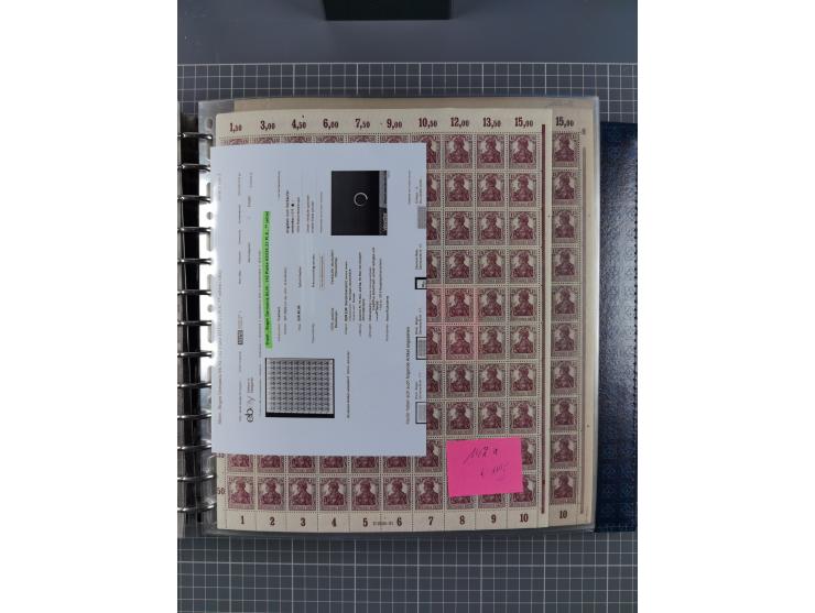 1900/23, reichhaltige und umfangreiche Bogensammlung in 9 Alben, vielfach spezialisiert nach Plattennummern, Farben und Typen