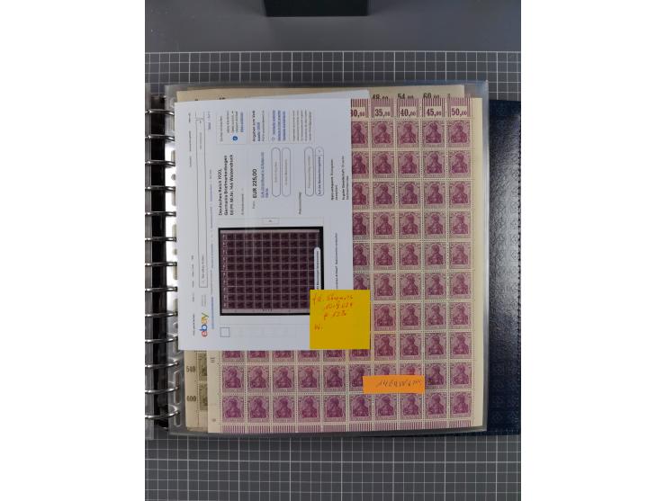 1900/23, reichhaltige und umfangreiche Bogensammlung in 9 Alben, vielfach spezialisiert nach Plattennummern, Farben und Typen