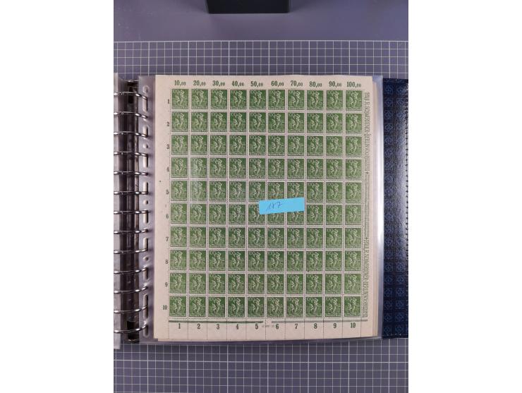 1900/23, reichhaltige und umfangreiche Bogensammlung in 9 Alben, vielfach spezialisiert nach Plattennummern, Farben und Typen