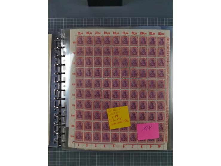 1900/23, reichhaltige und umfangreiche Bogensammlung in 9 Alben, vielfach spezialisiert nach Plattennummern, Farben und Typen