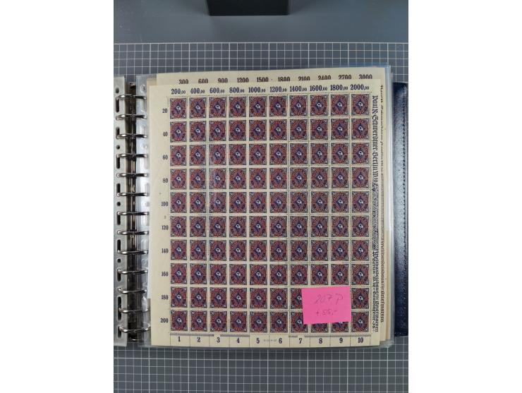 1900/23, reichhaltige und umfangreiche Bogensammlung in 9 Alben, vielfach spezialisiert nach Plattennummern, Farben und Typen