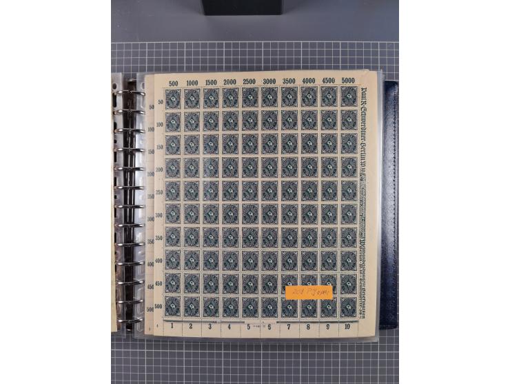 1900/23, reichhaltige und umfangreiche Bogensammlung in 9 Alben, vielfach spezialisiert nach Plattennummern, Farben und Typen