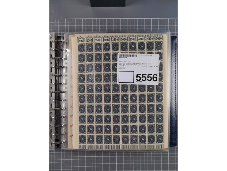 1900/23, reichhaltige und umfangreiche Bogensammlung in 9 Alben, vielfach spezialisiert nach Plattennummern, Farben und Typen