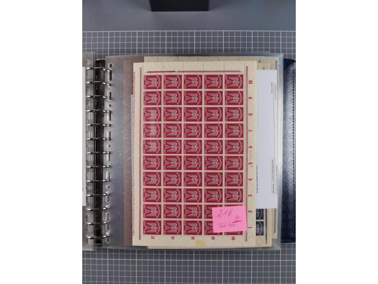 1900/23, reichhaltige und umfangreiche Bogensammlung in 9 Alben, vielfach spezialisiert nach Plattennummern, Farben und Typen