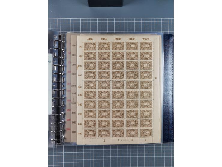 1900/23, reichhaltige und umfangreiche Bogensammlung in 9 Alben, vielfach spezialisiert nach Plattennummern, Farben und Typen