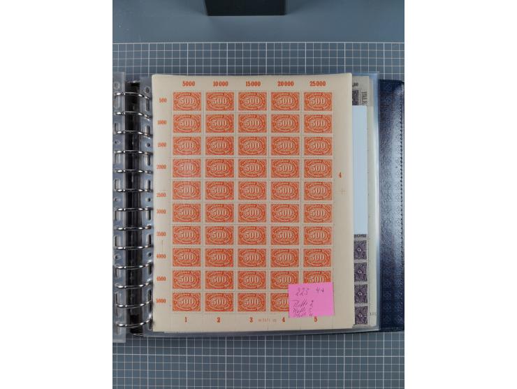 1900/23, reichhaltige und umfangreiche Bogensammlung in 9 Alben, vielfach spezialisiert nach Plattennummern, Farben und Typen