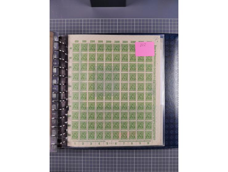 1900/23, reichhaltige und umfangreiche Bogensammlung in 9 Alben, vielfach spezialisiert nach Plattennummern, Farben und Typen