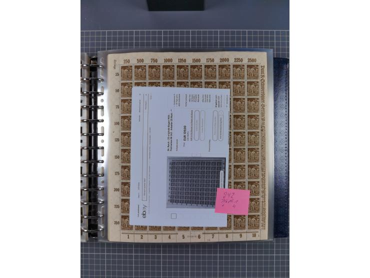 1900/23, reichhaltige und umfangreiche Bogensammlung in 9 Alben, vielfach spezialisiert nach Plattennummern, Farben und Typen