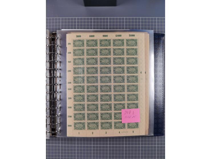 1900/23, reichhaltige und umfangreiche Bogensammlung in 9 Alben, vielfach spezialisiert nach Plattennummern, Farben und Typen