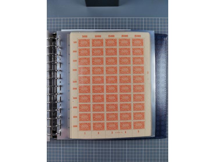 1900/23, reichhaltige und umfangreiche Bogensammlung in 9 Alben, vielfach spezialisiert nach Plattennummern, Farben und Typen