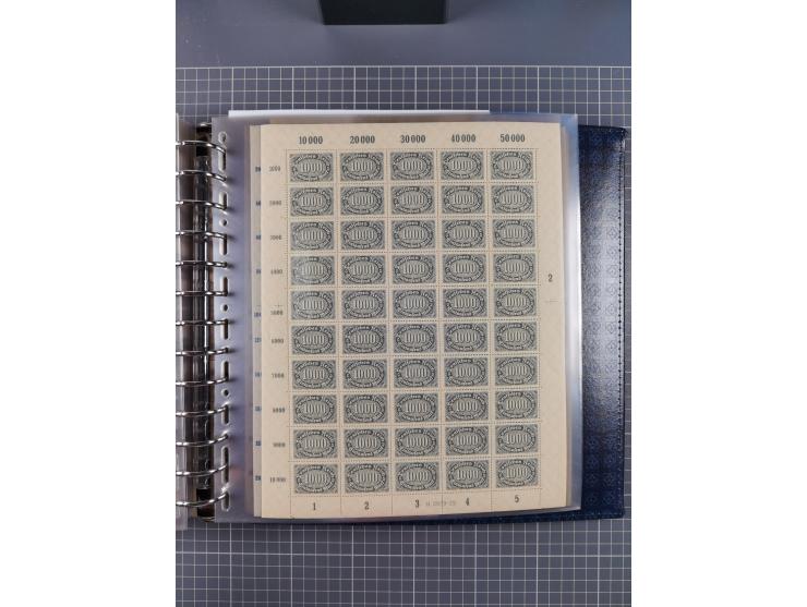 1900/23, reichhaltige und umfangreiche Bogensammlung in 9 Alben, vielfach spezialisiert nach Plattennummern, Farben und Typen