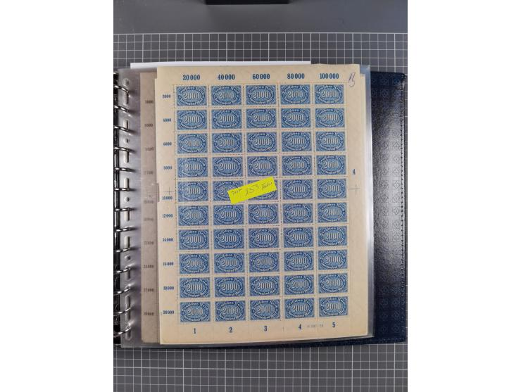 1900/23, reichhaltige und umfangreiche Bogensammlung in 9 Alben, vielfach spezialisiert nach Plattennummern, Farben und Typen