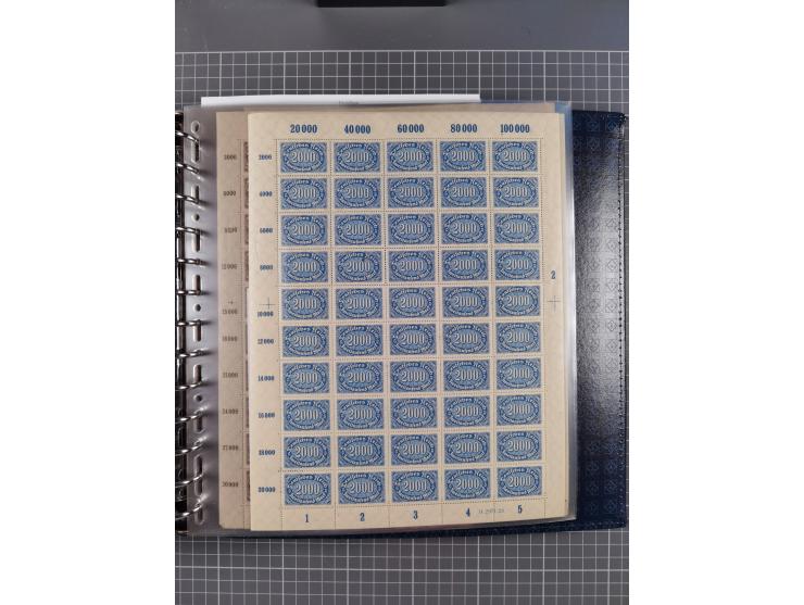 1900/23, reichhaltige und umfangreiche Bogensammlung in 9 Alben, vielfach spezialisiert nach Plattennummern, Farben und Typen