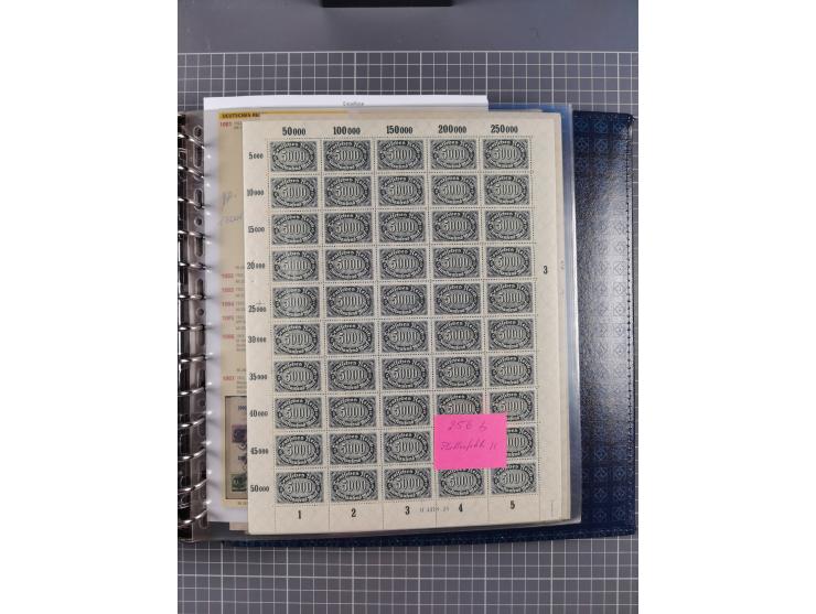 1900/23, reichhaltige und umfangreiche Bogensammlung in 9 Alben, vielfach spezialisiert nach Plattennummern, Farben und Typen