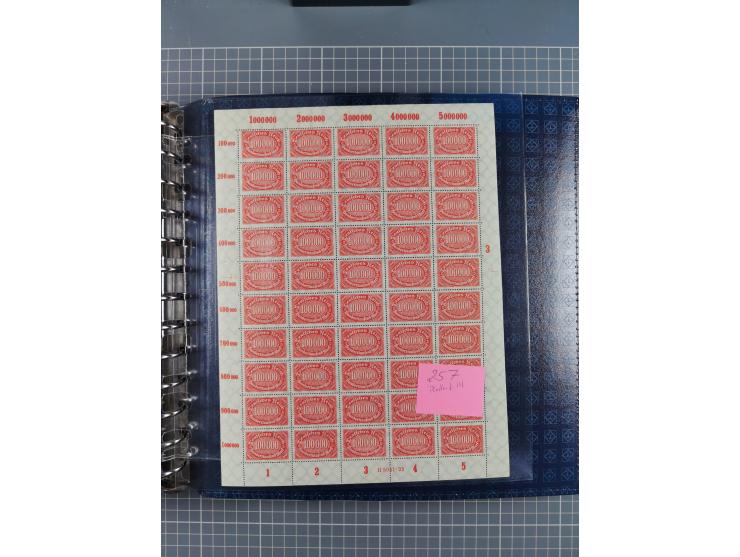 1900/23, reichhaltige und umfangreiche Bogensammlung in 9 Alben, vielfach spezialisiert nach Plattennummern, Farben und Typen