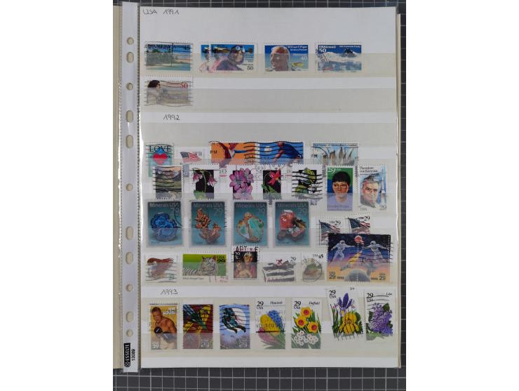 1847/1991, mostly used and later mint never hinged part collection incl. some better values and valid postage, in two albums