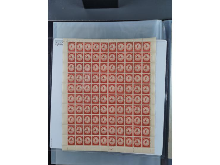 1912/45, kleine Partie Bogen, dabei Mi. I, 110b mit Plattenfehler I, 909-910, Einheitsgeberbogen, etc.