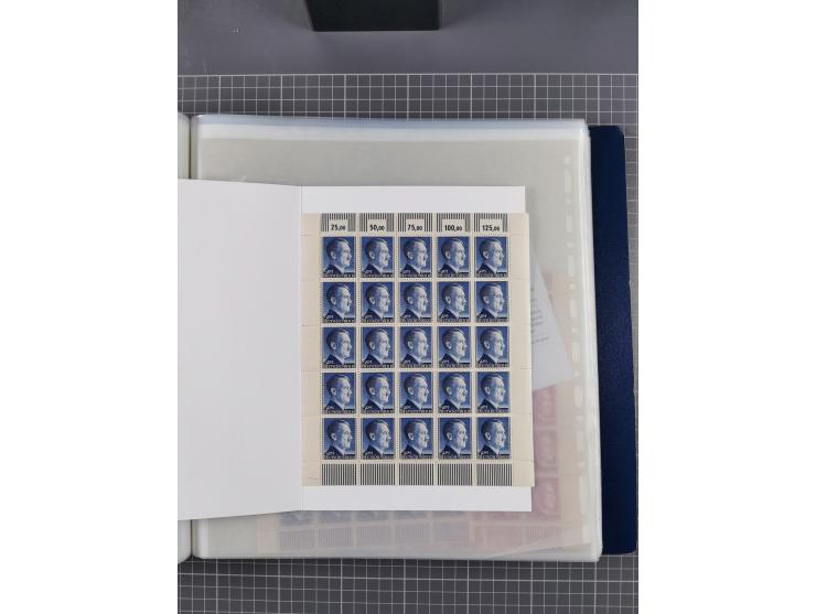 1912/45, kleine Partie Bogen, dabei Mi. I, 110b mit Plattenfehler I, 909-910, Einheitsgeberbogen, etc.