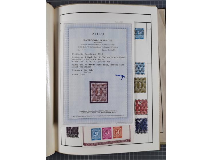 1880/1980 (ca.), alte Sammlung in 3 Bänden, dabei schöne Teile Saar, Danzig und Kolonien sowie Deutschland nach 1945&nbsp;