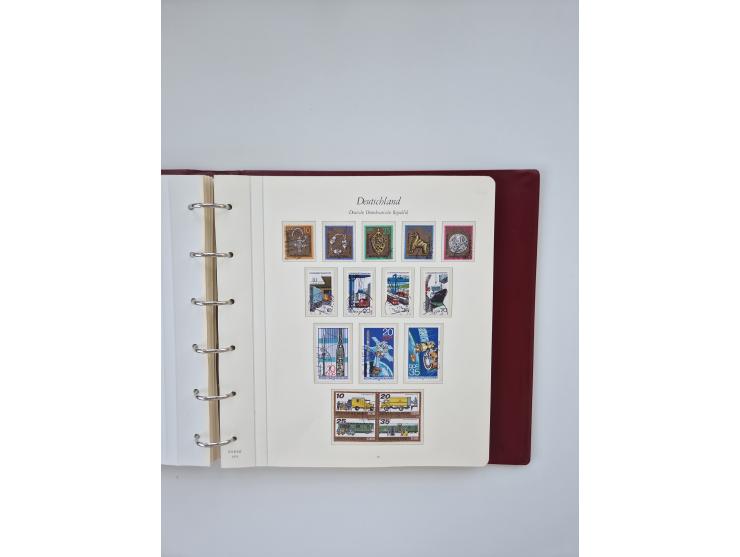 1948/90, in den Hauptnummern augenscheinlich komplette gestempelte Sammlungen Berlin 1948-90 und DDR 1949-90, sowie eine fast