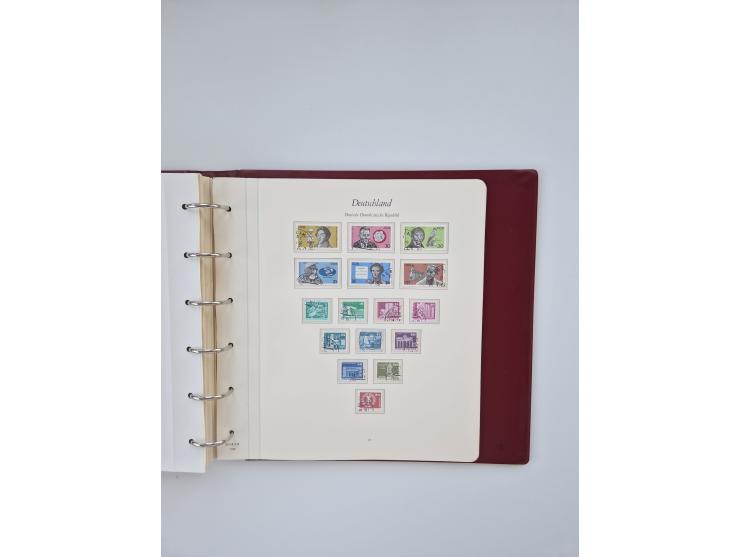 1948/90, in den Hauptnummern augenscheinlich komplette gestempelte Sammlungen Berlin 1948-90 und DDR 1949-90, sowie eine fast