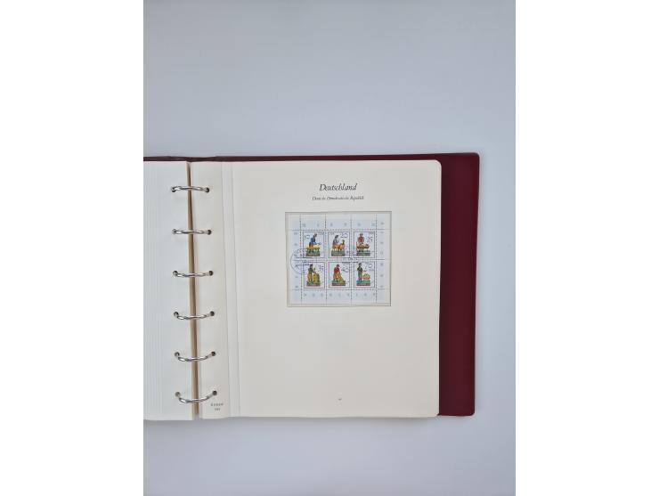 1948/90, in den Hauptnummern augenscheinlich komplette gestempelte Sammlungen Berlin 1948-90 und DDR 1949-90, sowie eine fast