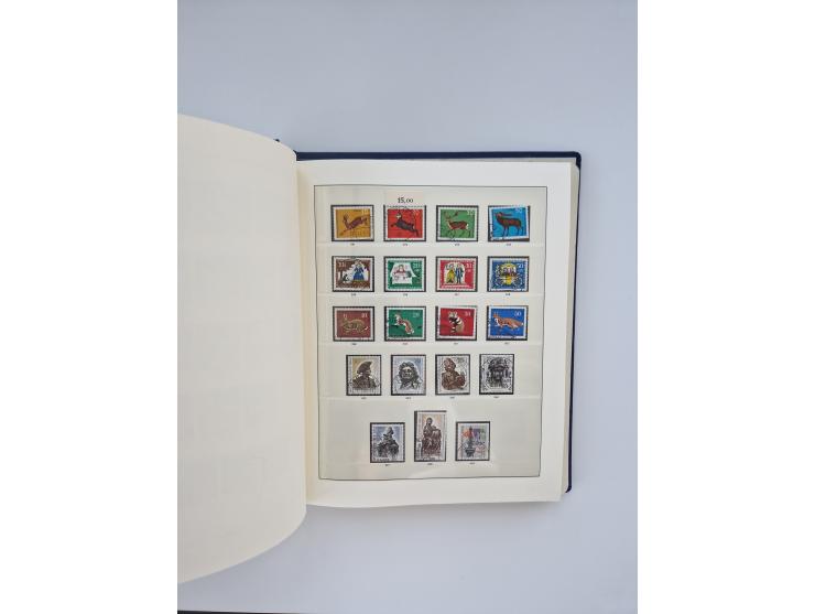 1948/90, in den Hauptnummern augenscheinlich komplette gestempelte Sammlungen Berlin 1948-90 und DDR 1949-90, sowie eine fast