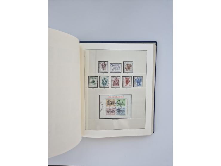 1948/90, in den Hauptnummern augenscheinlich komplette gestempelte Sammlungen Berlin 1948-90 und DDR 1949-90, sowie eine fast