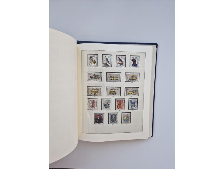 1948/90, in den Hauptnummern augenscheinlich komplette gestempelte Sammlungen Berlin 1948-90 und DDR 1949-90, sowie eine fast