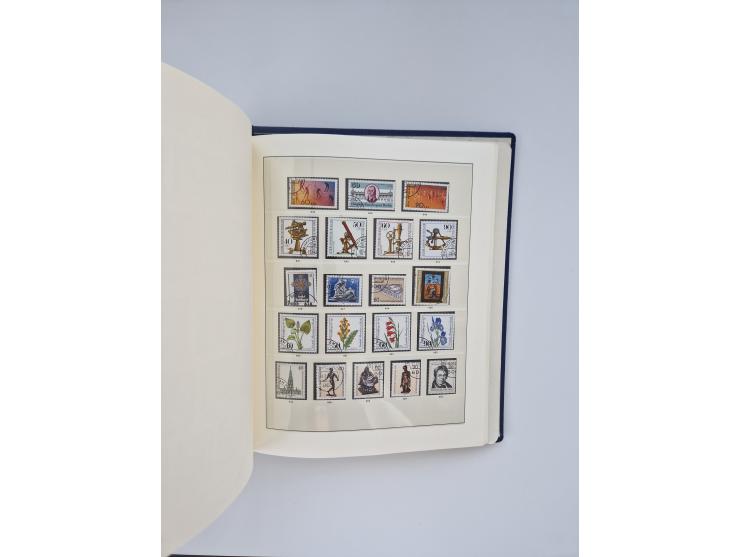 1948/90, in den Hauptnummern augenscheinlich komplette gestempelte Sammlungen Berlin 1948-90 und DDR 1949-90, sowie eine fast