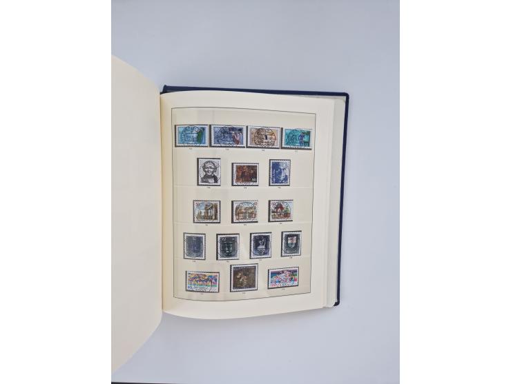 1948/90, in den Hauptnummern augenscheinlich komplette gestempelte Sammlungen Berlin 1948-90 und DDR 1949-90, sowie eine fast