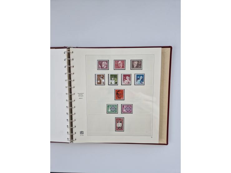 1948/90, in den Hauptnummern augenscheinlich komplette gestempelte Sammlungen Berlin 1948-90 und DDR 1949-90, sowie eine fast