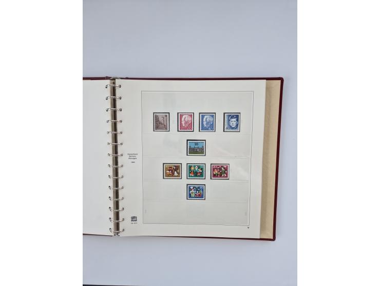 1948/90, in den Hauptnummern augenscheinlich komplette gestempelte Sammlungen Berlin 1948-90 und DDR 1949-90, sowie eine fast