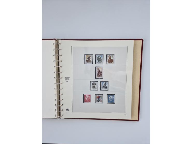 1948/90, in den Hauptnummern augenscheinlich komplette gestempelte Sammlungen Berlin 1948-90 und DDR 1949-90, sowie eine fast