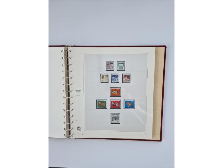 1948/90, in den Hauptnummern augenscheinlich komplette gestempelte Sammlungen Berlin 1948-90 und DDR 1949-90, sowie eine fast