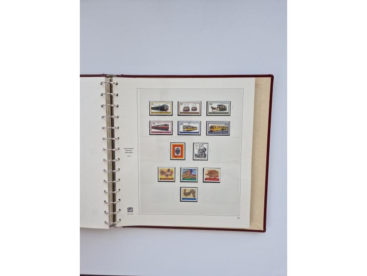 1948/90, in den Hauptnummern augenscheinlich komplette gestempelte Sammlungen Berlin 1948-90 und DDR 1949-90, sowie eine fast