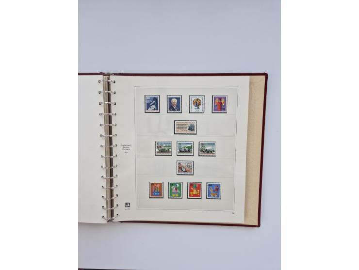 1948/90, in den Hauptnummern augenscheinlich komplette gestempelte Sammlungen Berlin 1948-90 und DDR 1949-90, sowie eine fast