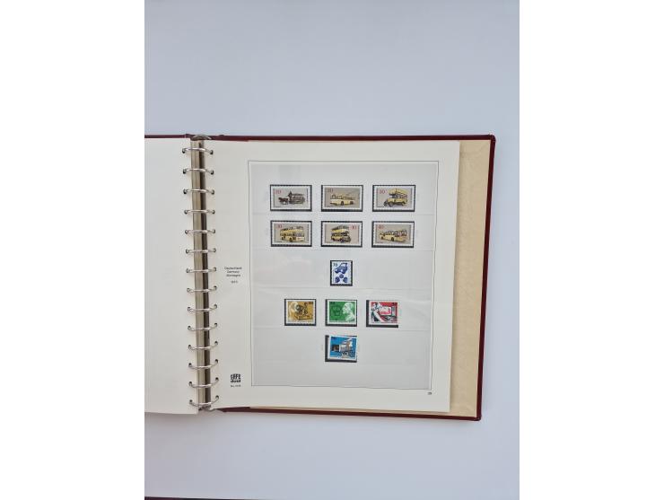 1948/90, in den Hauptnummern augenscheinlich komplette gestempelte Sammlungen Berlin 1948-90 und DDR 1949-90, sowie eine fast
