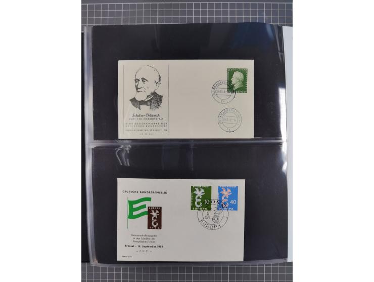 1949/79 (ca.), interessante Sammlung FDC und ETB, dabei U.a. amtliche ETB Berlin sowie FDC Bund Mi. 116, 117-20, 121-22, 143-