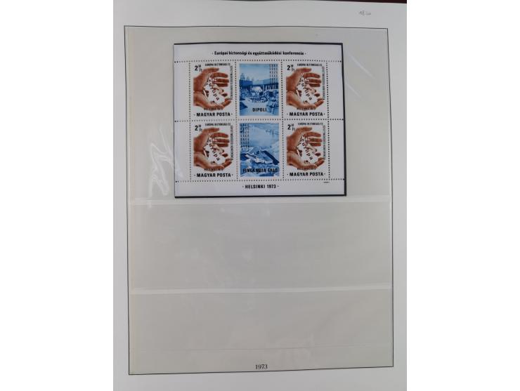 1949/79, postfrische und zusätzlich gestempelte Sammlung, in den Hauptnummern komplett, einschließlich Vor- und Mitläufern, d