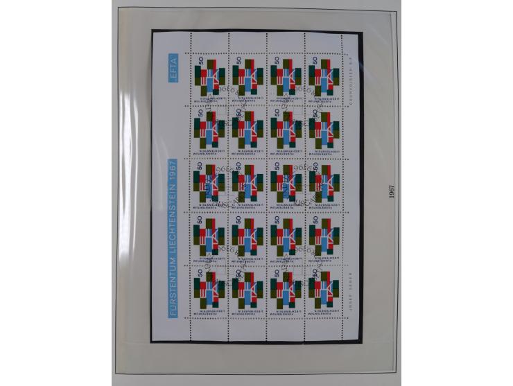 1949/79, postfrische und zusätzlich gestempelte Sammlung, in den Hauptnummern komplett, einschließlich Vor- und Mitläufern, d