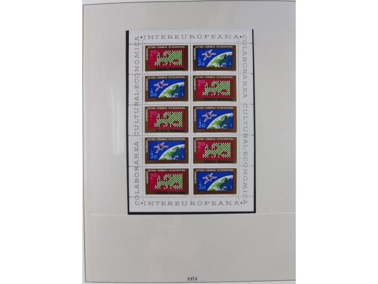 1949/79, postfrische und zusätzlich gestempelte Sammlung, in den Hauptnummern komplett, einschließlich Vor- und Mitläufern, d